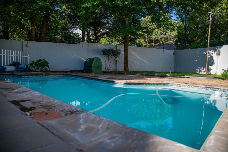 6 Bedroom Property for Sale in Wilkoppies North West